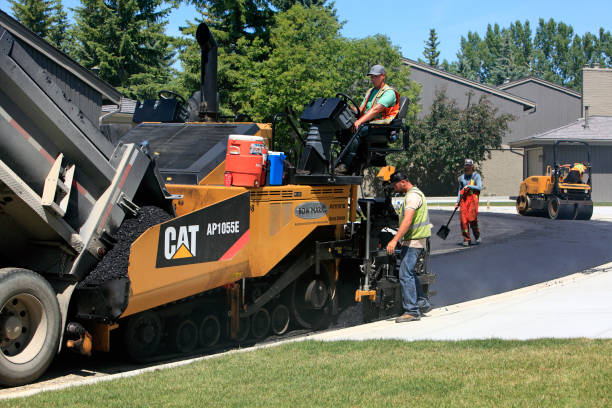 Best Professional Driveway Pavers  in Kingston, IL